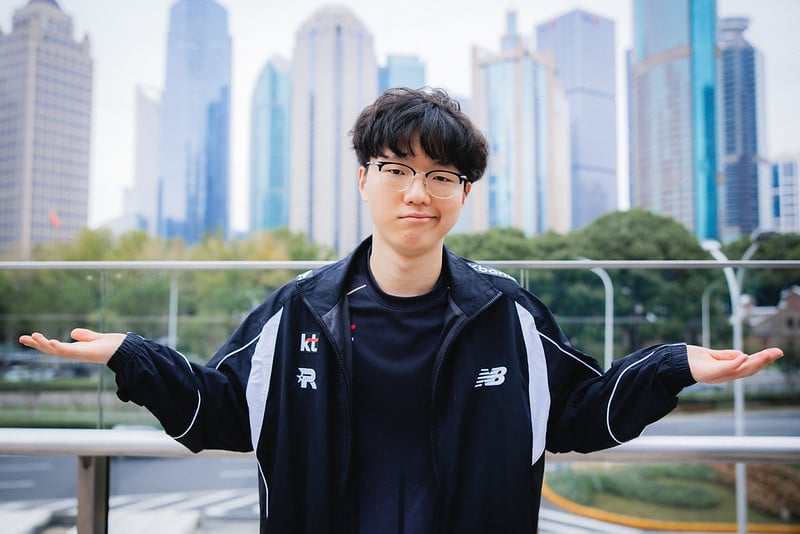 KT Rolster Dominate CTBC Flying Oyster to Secure Worlds 2025 Semifinal Spot