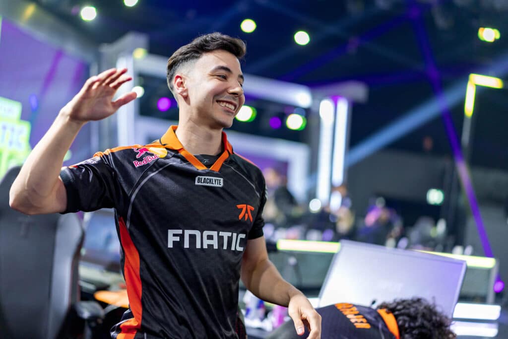 Fnatic Welcomes Back Crashies to VALORANT Lineup