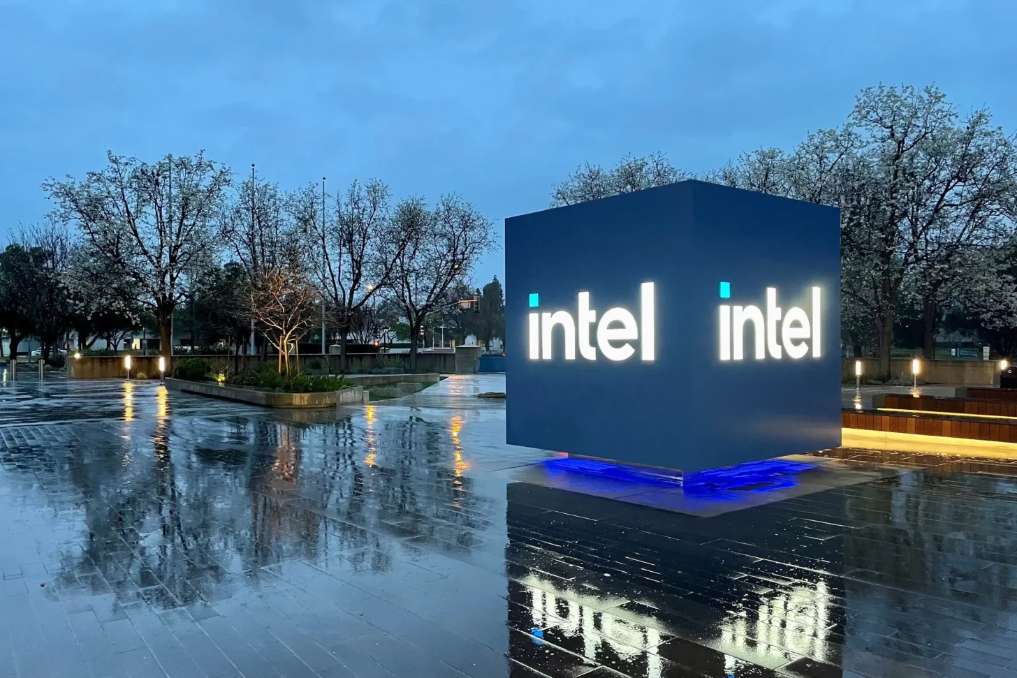 Intel Sues Ex-Employee for Stealing "Top-Secret" Data After Decade-Long Tenure