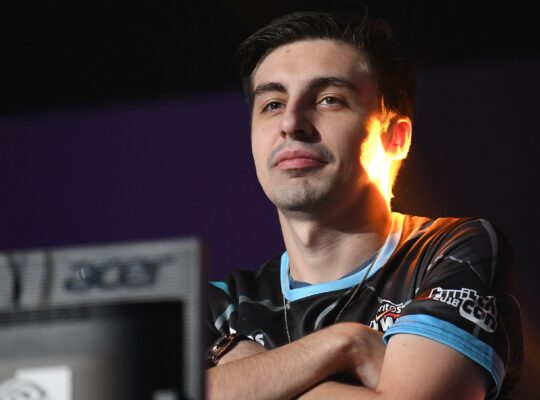 'Multiplayer Gamers Are the Minority' — Shroud Calls on Followers to Vote Arc Raiders for Game of the Year